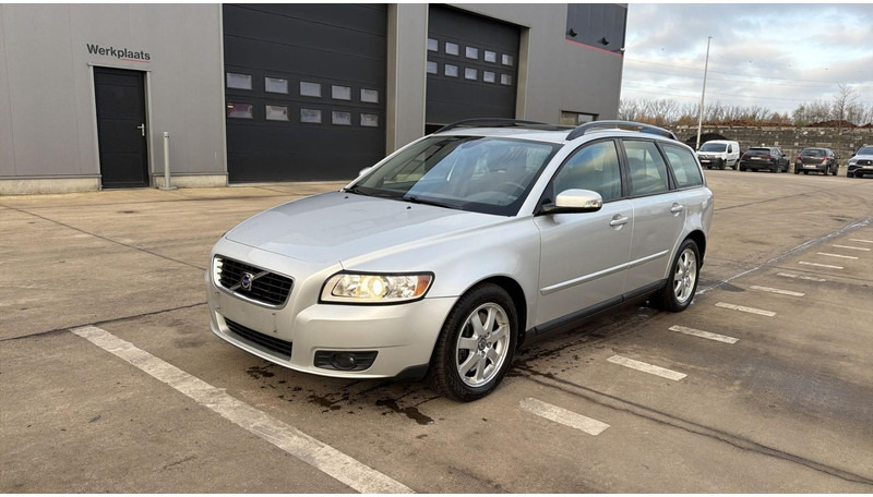 Volvo V50 (BELGIAN CAR / AIRCO / AUTOMATIC GEARBOX / EURO 5) - 차량 : 사진 1 Volvo V50 (BELGIAN CAR / AIRCO / AUTOMATIC GEARBOX / EURO 5) - 차량 : 사진 1