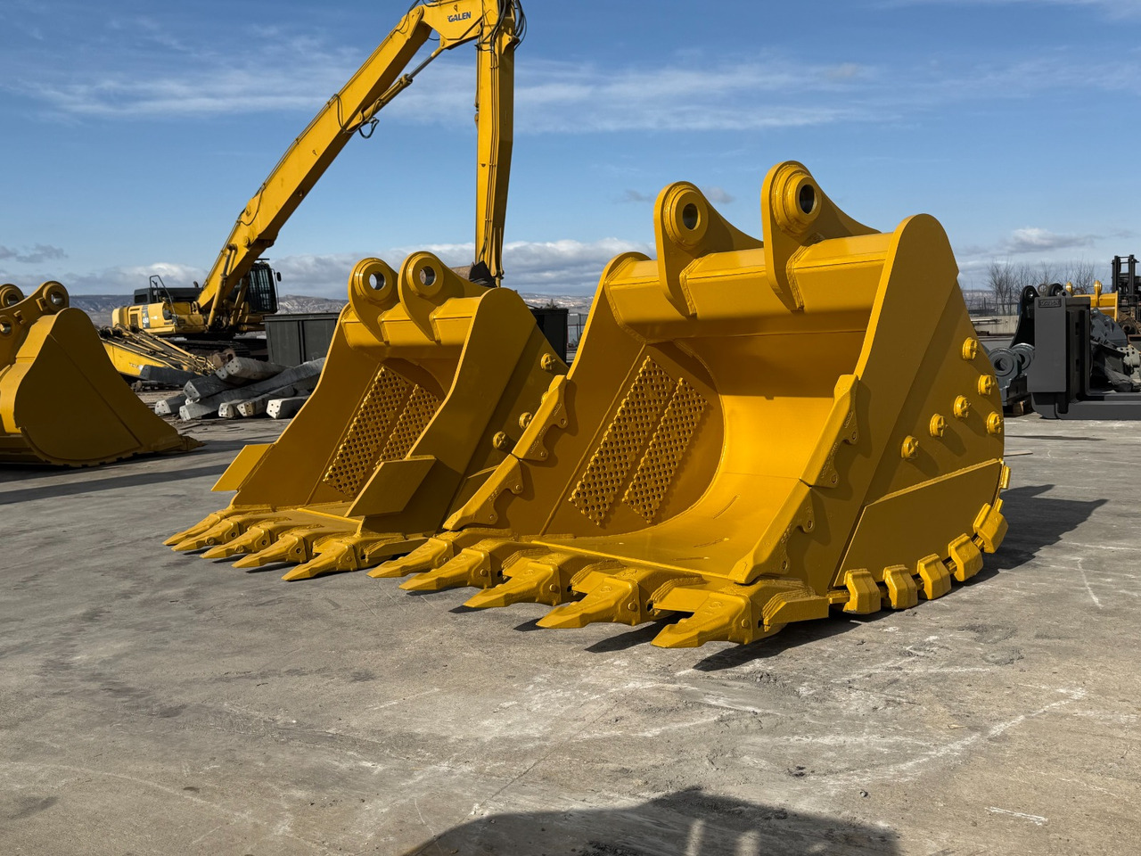 CAT 349 Armored Heavy Duty Bucket - 굴삭기 버킷 크롤러 굴삭기 용 : 사진 5 CAT 349 Armored Heavy Duty Bucket - 굴삭기 버킷 크롤러 굴삭기 용 : 사진 5