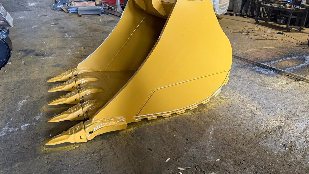 Caterpillar 352 General Purpose Bucket - 굴삭기 버킷 : 사진 1 Caterpillar 352 General Purpose Bucket - 굴삭기 버킷 : 사진 1