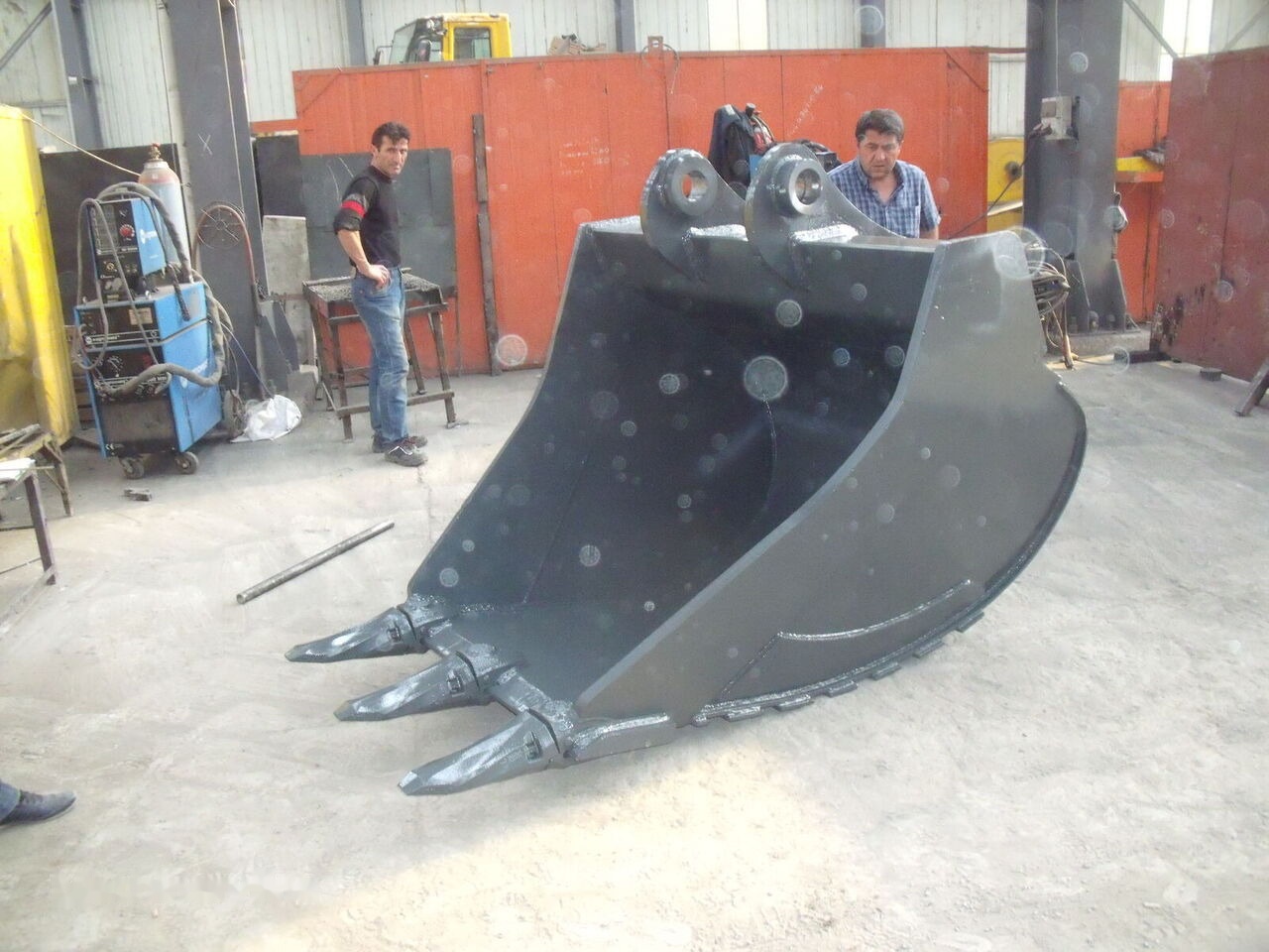 Galen TRAPEZOID BUCKET (V Ditch Bucket) - 굴삭기 버킷 : 사진 4 Galen TRAPEZOID BUCKET (V Ditch Bucket) - 굴삭기 버킷 : 사진 4