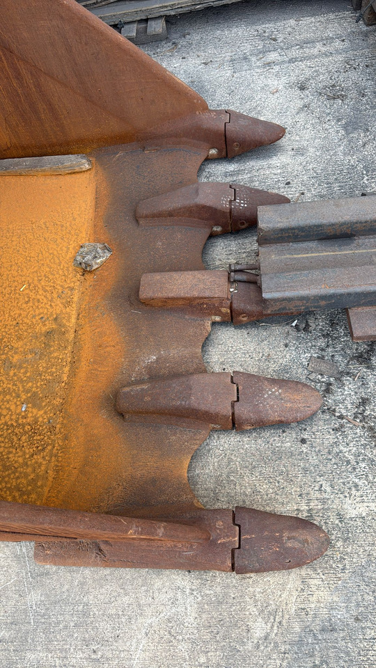 굴삭기 버킷 크롤러 굴삭기 용 HITACHI Second Hand 50tons Bucket With Cheap Price : 사진 6 굴삭기 버킷 크롤러 굴삭기 용 HITACHI Second Hand 50tons Bucket With Cheap Price : 사진 6