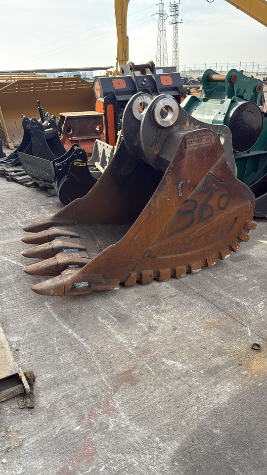 굴삭기 버킷 크롤러 굴삭기 용 HITACHI Second Hand 50tons Bucket With Cheap Price : 사진 8 굴삭기 버킷 크롤러 굴삭기 용 HITACHI Second Hand 50tons Bucket With Cheap Price : 사진 8