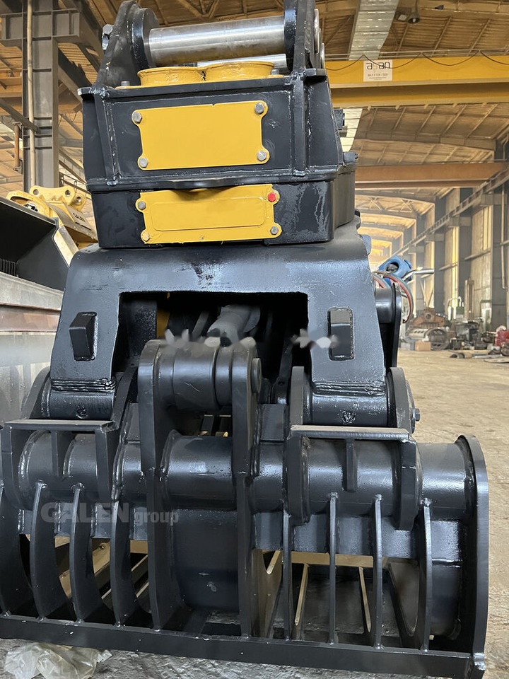 Hyundai HX220L Demolition Grapple - 그래플 건설기계 용 : 사진 4 Hyundai HX220L Demolition Grapple - 그래플 건설기계 용 : 사진 4