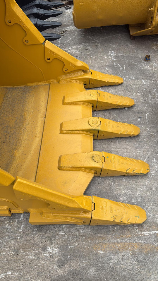 Komatsu PC350 Heavy Duty Bucket - 굴삭기 버킷 크롤러 굴삭기 용 : 사진 5 Komatsu PC350 Heavy Duty Bucket - 굴삭기 버킷 크롤러 굴삭기 용 : 사진 5