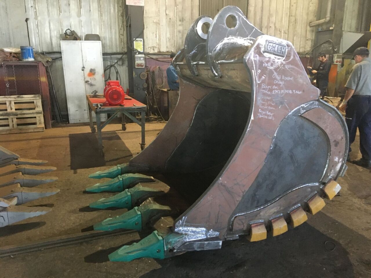 Komatsu PC350 Rock Bucket - 굴삭기 버킷 : 사진 5 Komatsu PC350 Rock Bucket - 굴삭기 버킷 : 사진 5