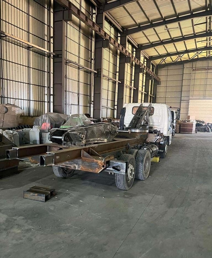 New Knuckle Crane Boom - 크레인 : 사진 1 New Knuckle Crane Boom - 크레인 : 사진 1