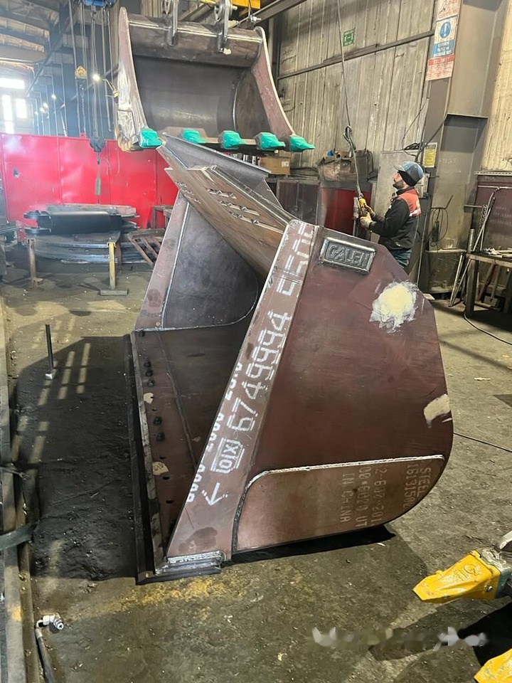 Volvo L180 General Purpose Bucket - 로더 버킷 : 사진 2 Volvo L180 General Purpose Bucket - 로더 버킷 : 사진 2