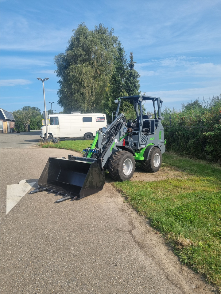 WCM L2312 - 휠 로더 : 사진 5 WCM L2312 - 휠 로더 : 사진 5