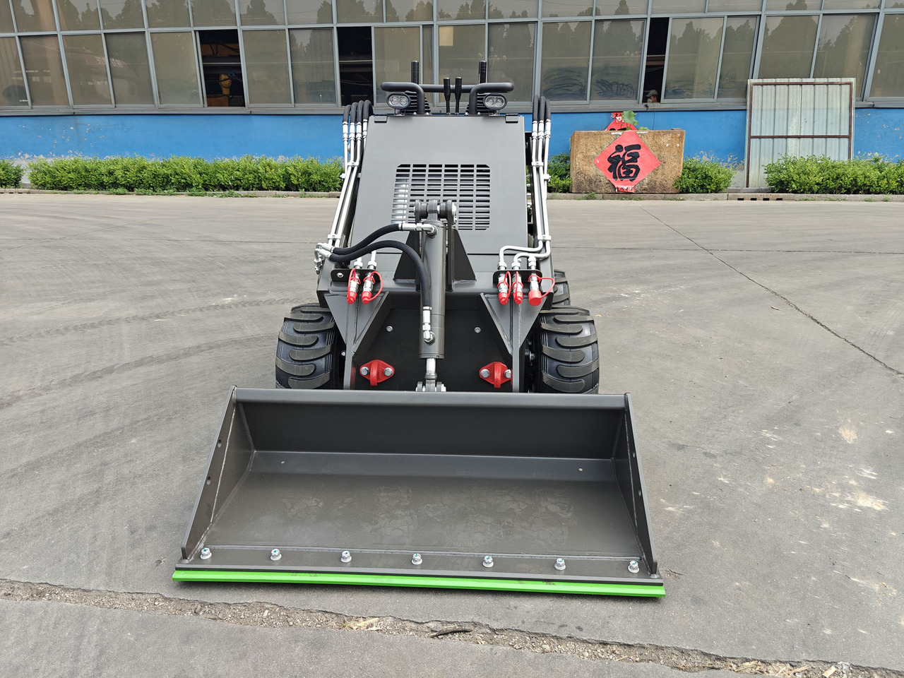 WCM-SL380 - 스키드 스티어 로더 : 사진 4 WCM-SL380 - 스키드 스티어 로더 : 사진 4