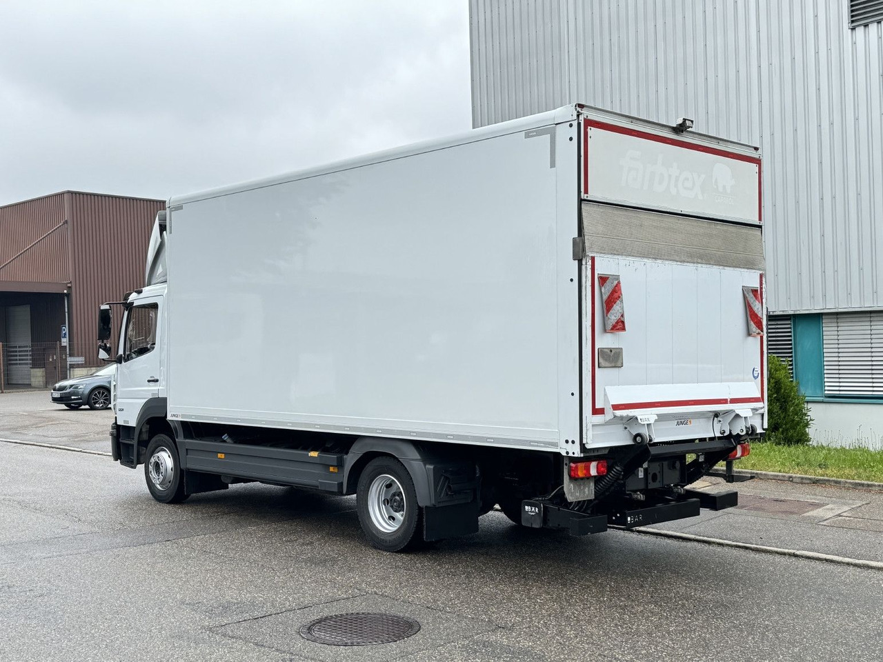 Mercedes-Benz Atego 1221 L Koffer 6,1m LBW AHK Klima TOP - 박스 트럭 : 사진 5 Mercedes-Benz Atego 1221 L Koffer 6,1m LBW AHK Klima TOP - 박스 트럭 : 사진 5