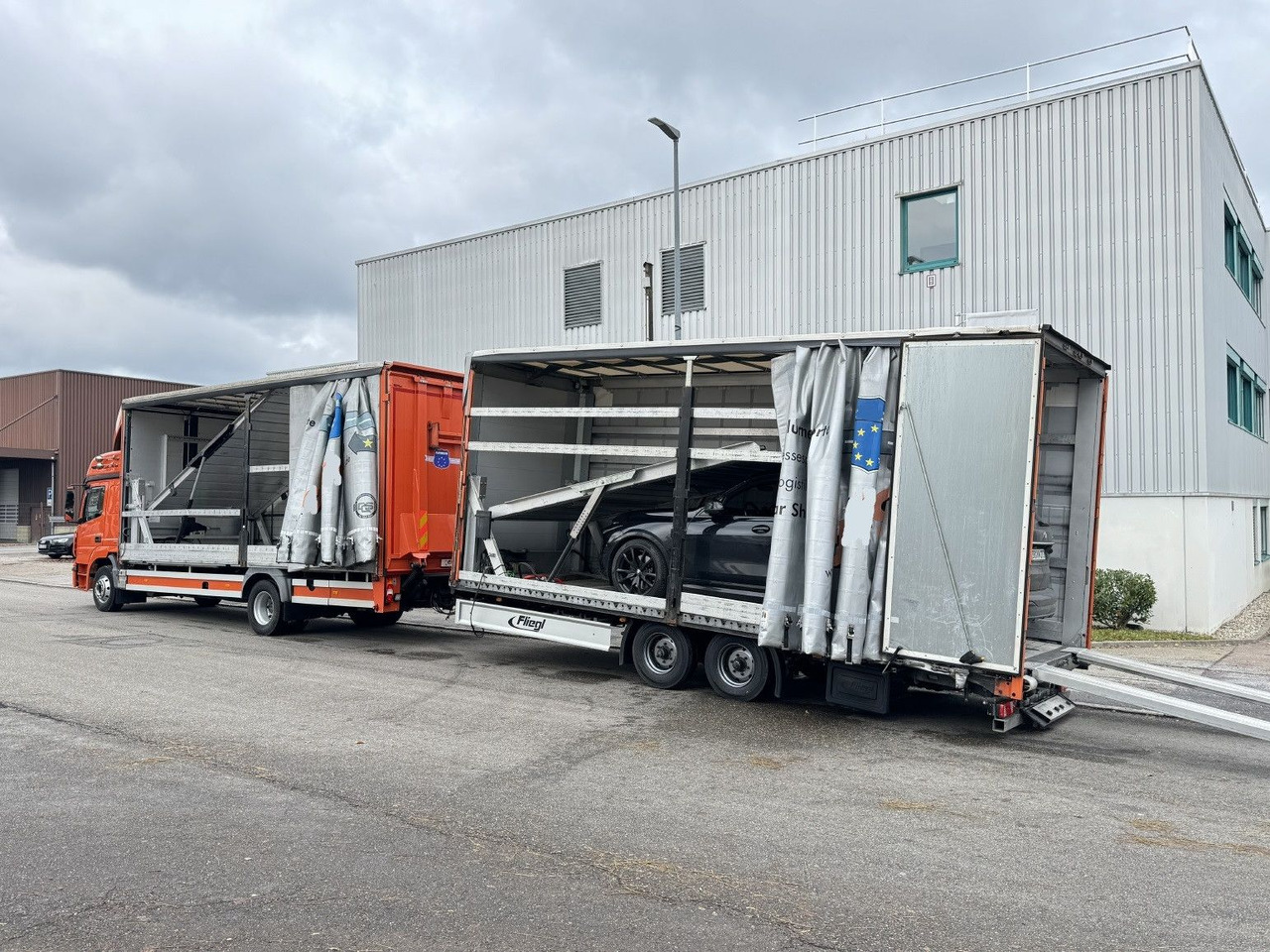 Mercedes-Benz Atego 1530 LL + Anhänger Doppelstock LBW Plane - 자동 운반 장치 트럭 : 사진 2 Mercedes-Benz Atego 1530 LL + Anhänger Doppelstock LBW Plane - 자동 운반 장치 트럭 : 사진 2