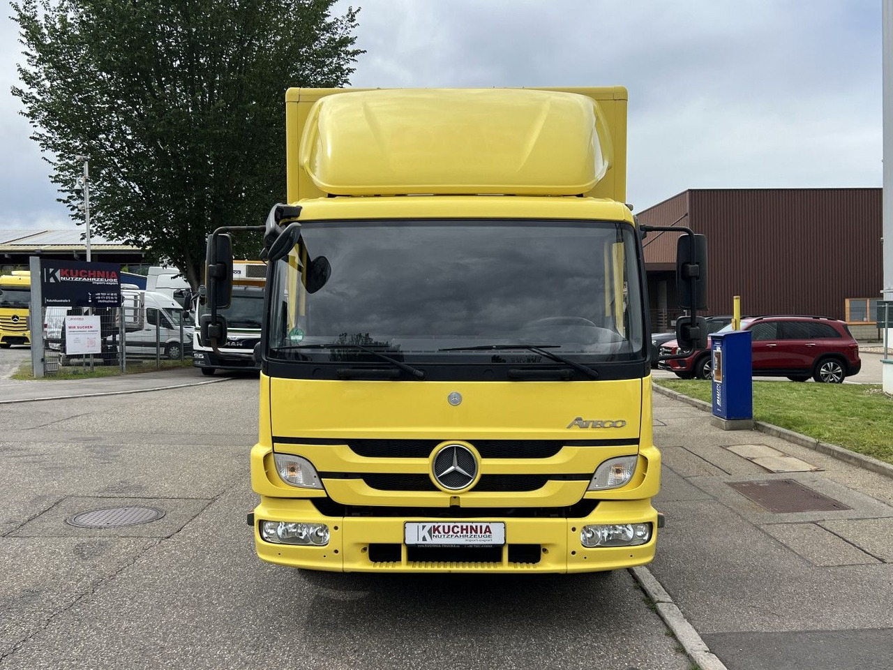 Mercedes-Benz Atego 816L Möbelkoffer 6,15m LBW 3-Sitze Euro-5 - 박스 밴 : 사진 2 Mercedes-Benz Atego 816L Möbelkoffer 6,15m LBW 3-Sitze Euro-5 - 박스 밴 : 사진 2