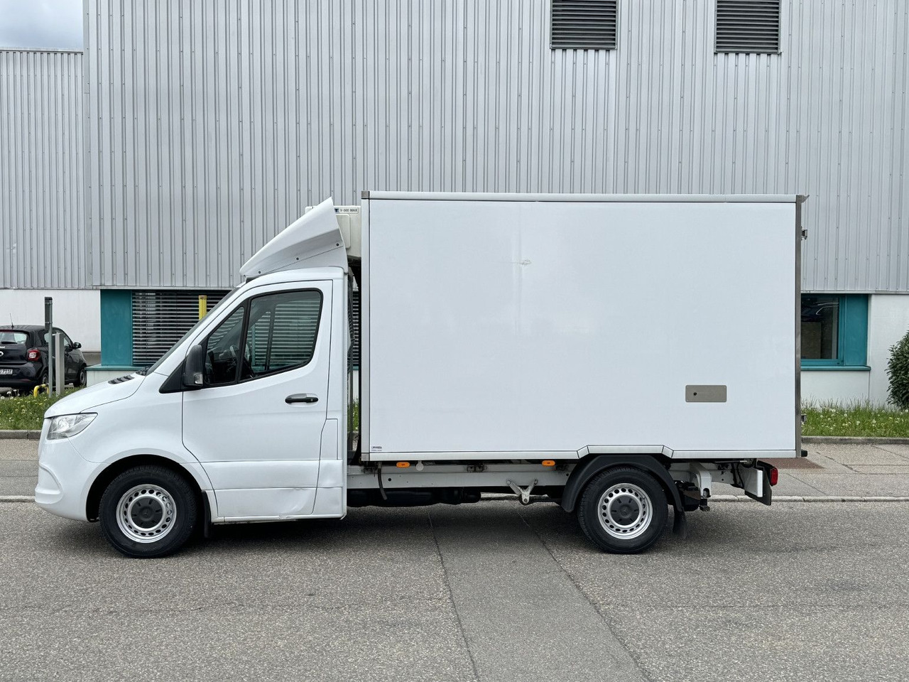 Mercedes-Benz Sprinter 316 Tiefkühl 3,3m TK V-500 MAX Luftgef. - 냉동 밴 : 사진 4 Mercedes-Benz Sprinter 316 Tiefkühl 3,3m TK V-500 MAX Luftgef. - 냉동 밴 : 사진 4