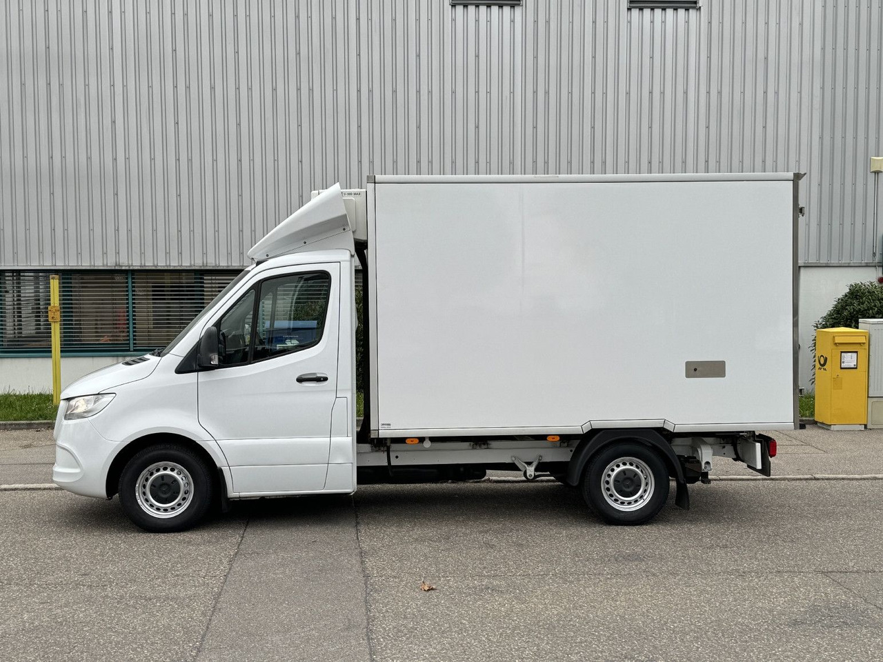 Mercedes-Benz Sprinter 316 Tiefkühl 3,3m TK V-500 MAX Luftgef. - 냉동 밴 : 사진 4 Mercedes-Benz Sprinter 316 Tiefkühl 3,3m TK V-500 MAX Luftgef. - 냉동 밴 : 사진 4