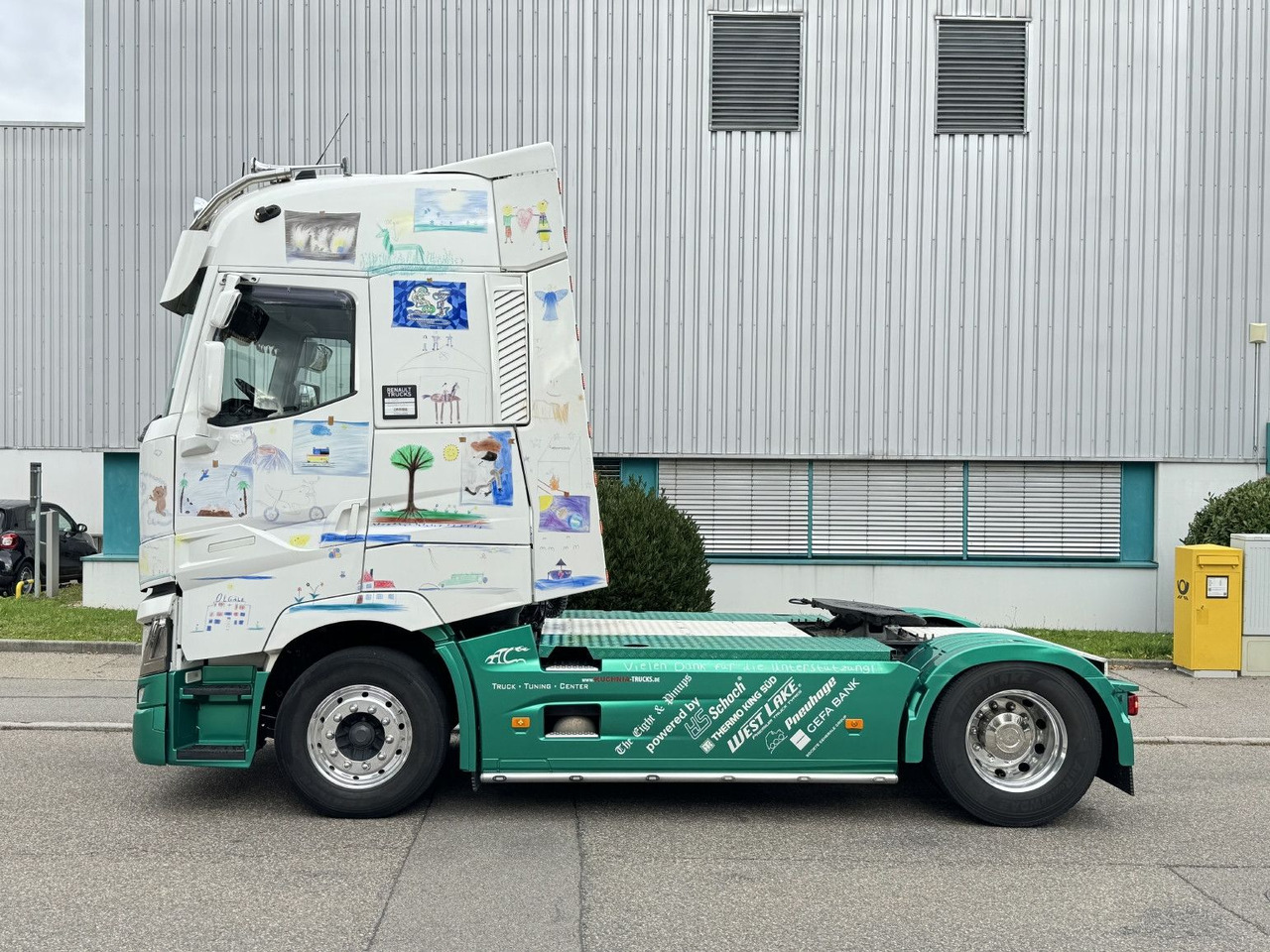 Renault T520 HIGHCAB Comfort 2-Tanks Retarder Airbrush - 트랙터 유닛 : 사진 4 Renault T520 HIGHCAB Comfort 2-Tanks Retarder Airbrush - 트랙터 유닛 : 사진 4