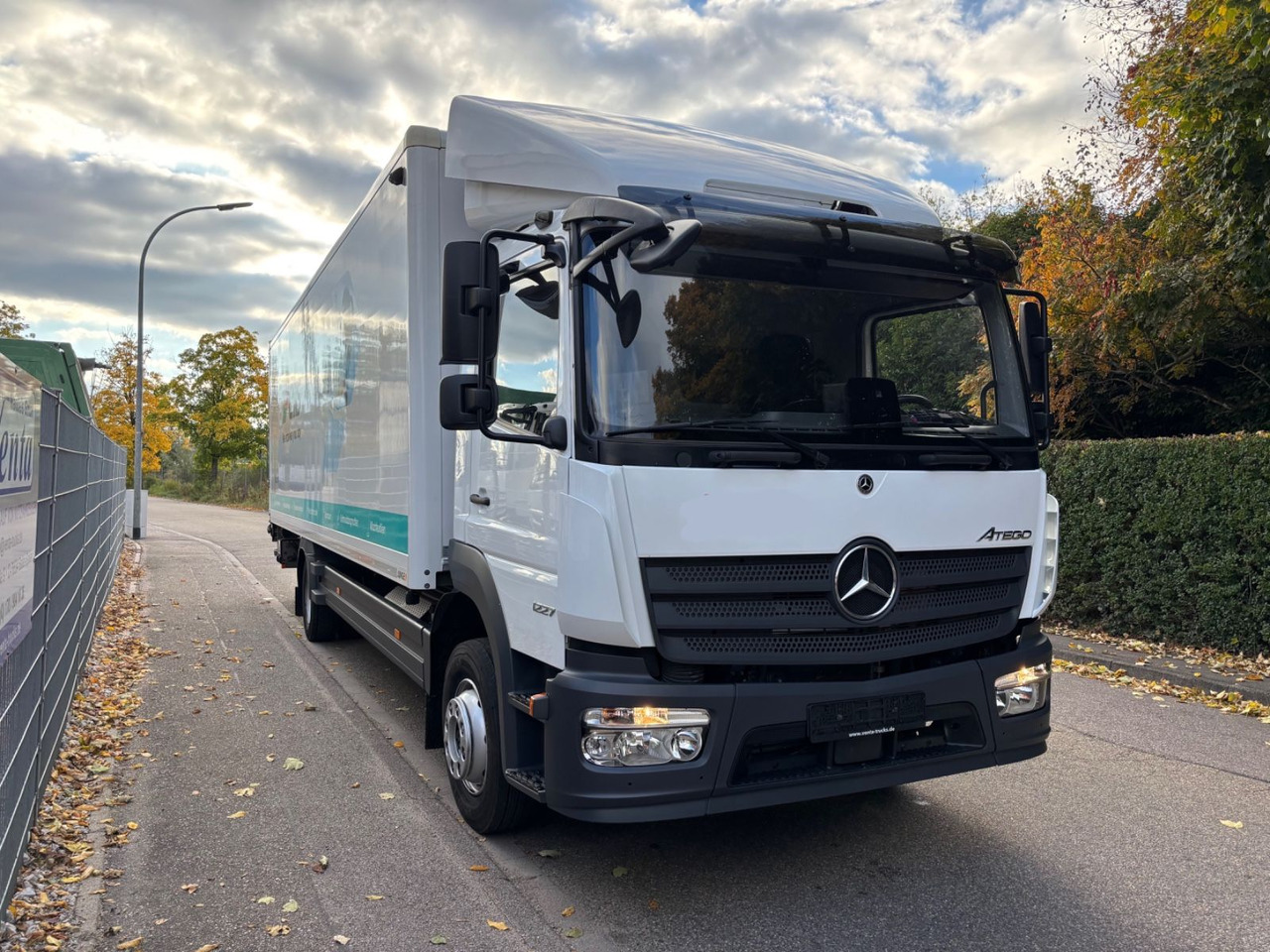 Mercedes-Benz Atego III 1227L, Euro-6, 2xAHK, Klima, Abbiegeas - 박스 트럭 : 사진 3 Mercedes-Benz Atego III 1227L, Euro-6, 2xAHK, Klima, Abbiegeas - 박스 트럭 : 사진 3