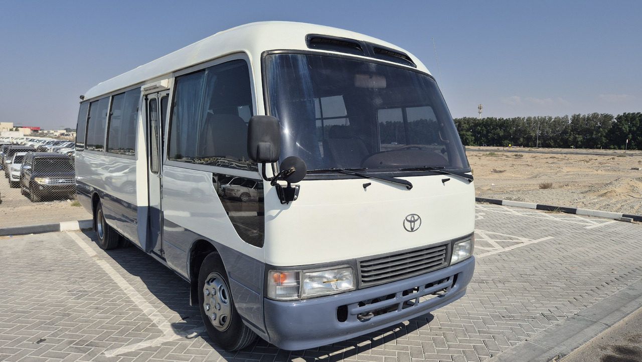 Toyota Coaster ... 30 places - climatisé - 소형 버스, 승합차 : 사진 3 Toyota Coaster ... 30 places - climatisé - 소형 버스, 승합차 : 사진 3