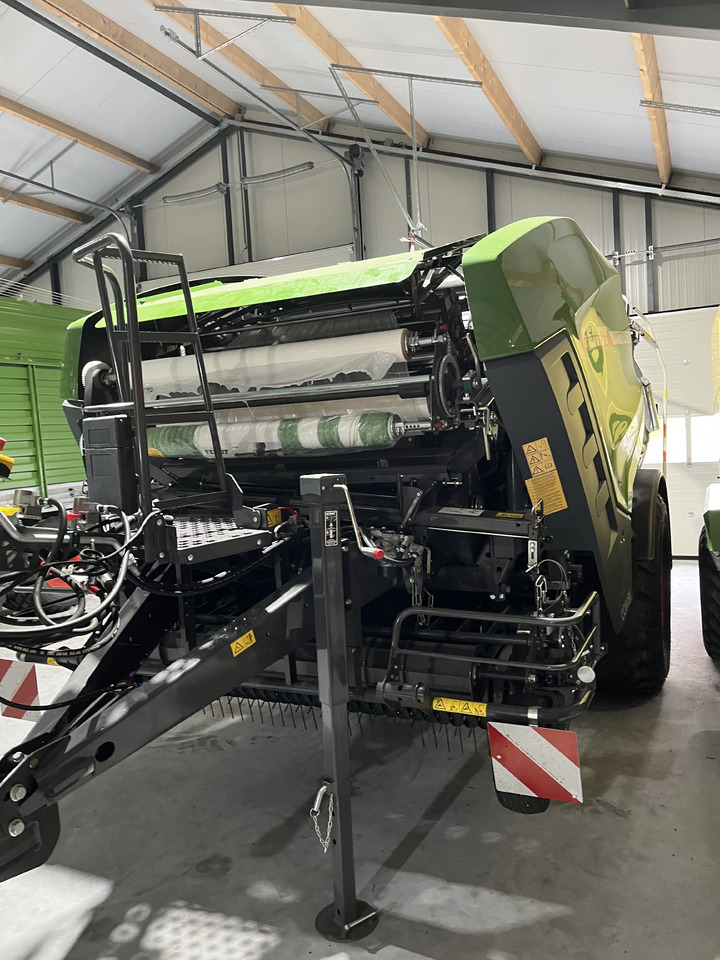 FENDT Rotana 130F Combi MY24 - 베일 포장기 : 사진 4 FENDT Rotana 130F Combi MY24 - 베일 포장기 : 사진 4