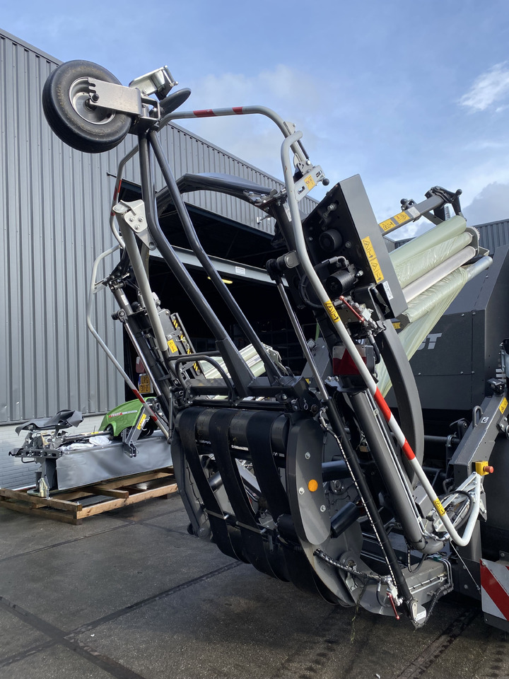 FENDT Rotana 130F Combi - 베일 포장기 : 사진 5 FENDT Rotana 130F Combi - 베일 포장기 : 사진 5