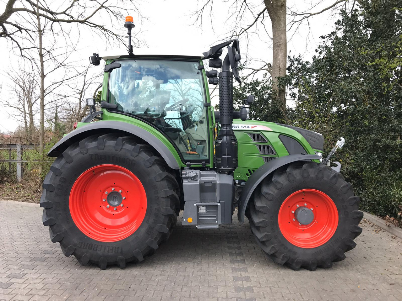 Fendt 514 Vario S4 ProfiPlus - 장궤형 트랙터 : 사진 4 Fendt 514 Vario S4 ProfiPlus - 장궤형 트랙터 : 사진 4