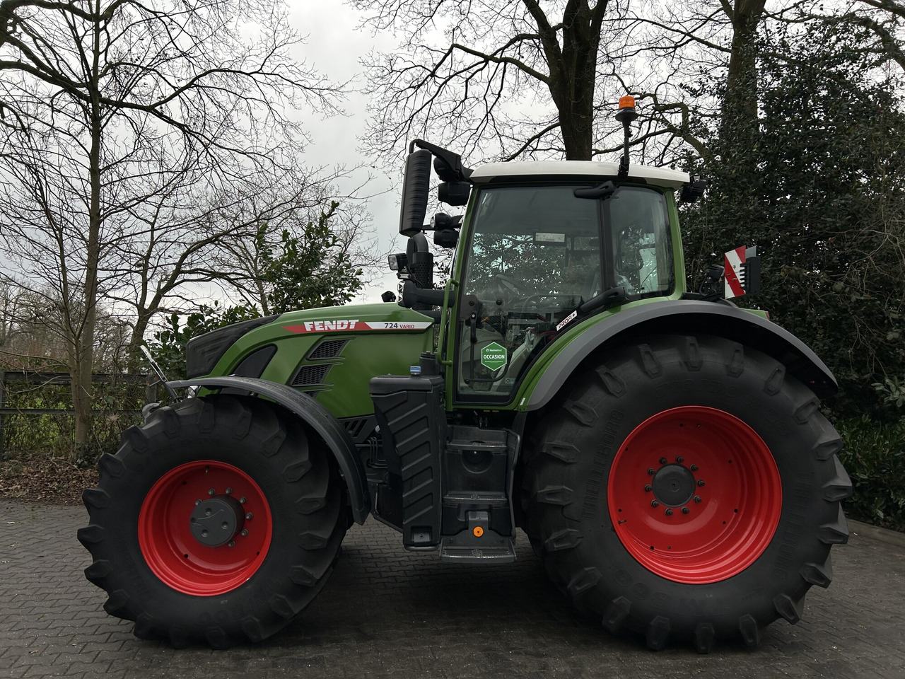 Fendt 724 Vario Gen6 ProfiPlus setting 2 - 장궤형 트랙터 : 사진 2 Fendt 724 Vario Gen6 ProfiPlus setting 2 - 장궤형 트랙터 : 사진 2