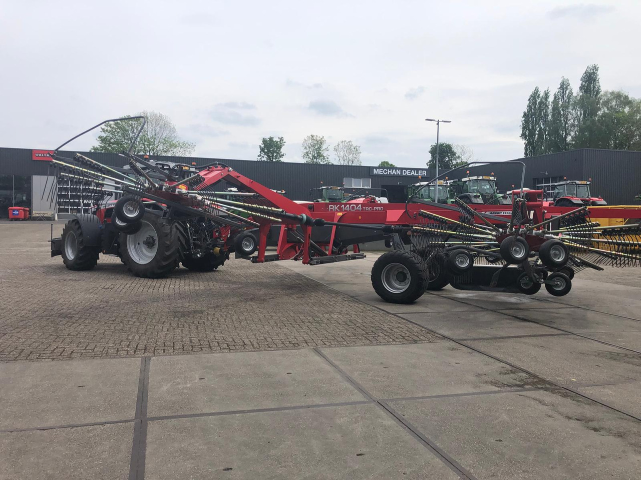 Massey Ferguson RK 1404 TRC-PRO - 반전기/ 레이크 : 사진 3 Massey Ferguson RK 1404 TRC-PRO - 반전기/ 레이크 : 사진 3