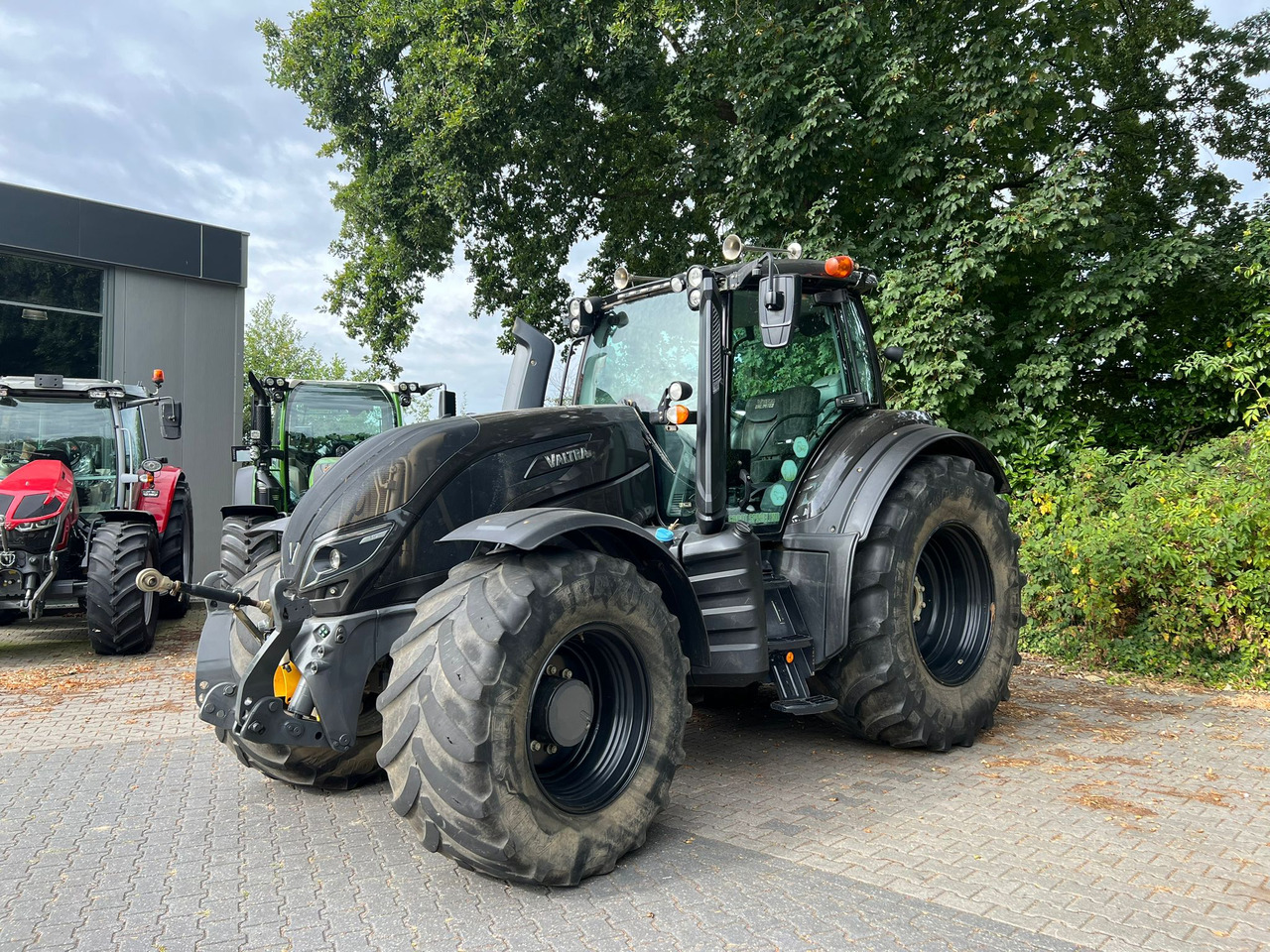 VALTRA T174 Versu - 장궤형 트랙터 : 사진 1 VALTRA T174 Versu - 장궤형 트랙터 : 사진 1
