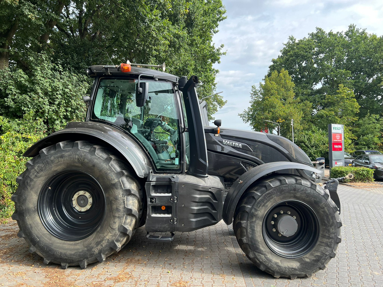 Valtra T174 Versu - 장궤형 트랙터 : 사진 4 Valtra T174 Versu - 장궤형 트랙터 : 사진 4