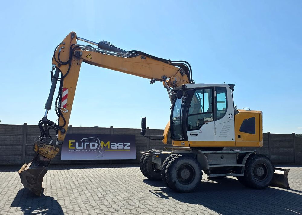 Liebherr A918 COMPACT, 2014 ROK, SW 48 LIKUFIX szybkozłącze - 휠 굴삭기 : 사진 1 Liebherr A918 COMPACT, 2014 ROK, SW 48 LIKUFIX szybkozłącze - 휠 굴삭기 : 사진 1