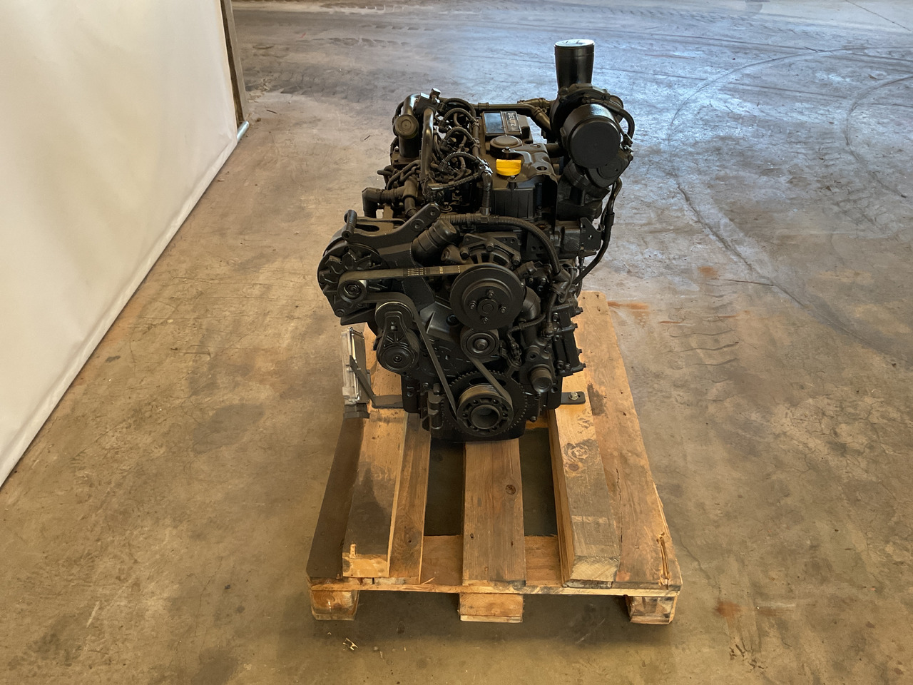 Deutz TCD 3.6 L4 (1) - 엔진 : 사진 5 Deutz TCD 3.6 L4 (1) - 엔진 : 사진 5