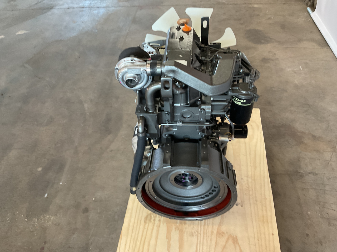 Yanmar 4TN106T - 엔진 : 사진 4 Yanmar 4TN106T - 엔진 : 사진 4