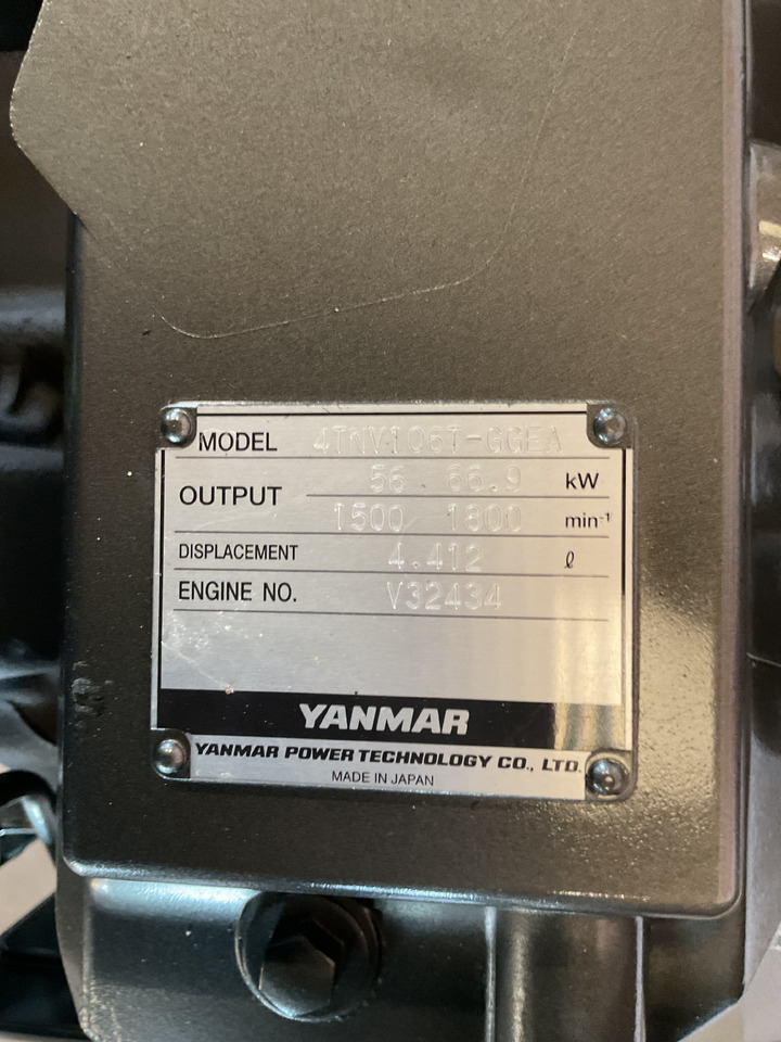 Yanmar 4TN106T - 엔진 : 사진 3 Yanmar 4TN106T - 엔진 : 사진 3