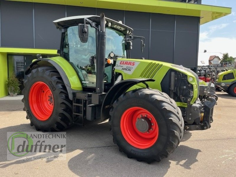 CLAAS Arion 650 C-MATIC CEBIS - 장궤형 트랙터 : 사진 4 CLAAS Arion 650 C-MATIC CEBIS - 장궤형 트랙터 : 사진 4
