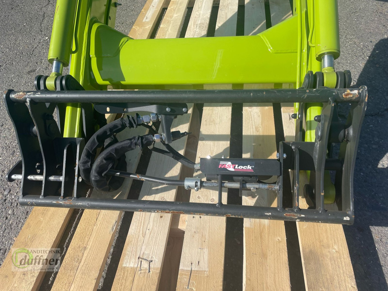 CLAAS FL 100 - 트랙터용 프론트 로더 : 사진 5 CLAAS FL 100 - 트랙터용 프론트 로더 : 사진 5