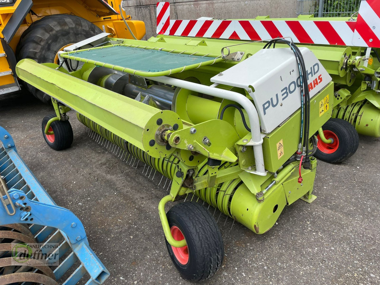CLAAS PU 300 HD - 콤바인 헤더 트레일러 : 사진 4 CLAAS PU 300 HD - 콤바인 헤더 트레일러 : 사진 4
