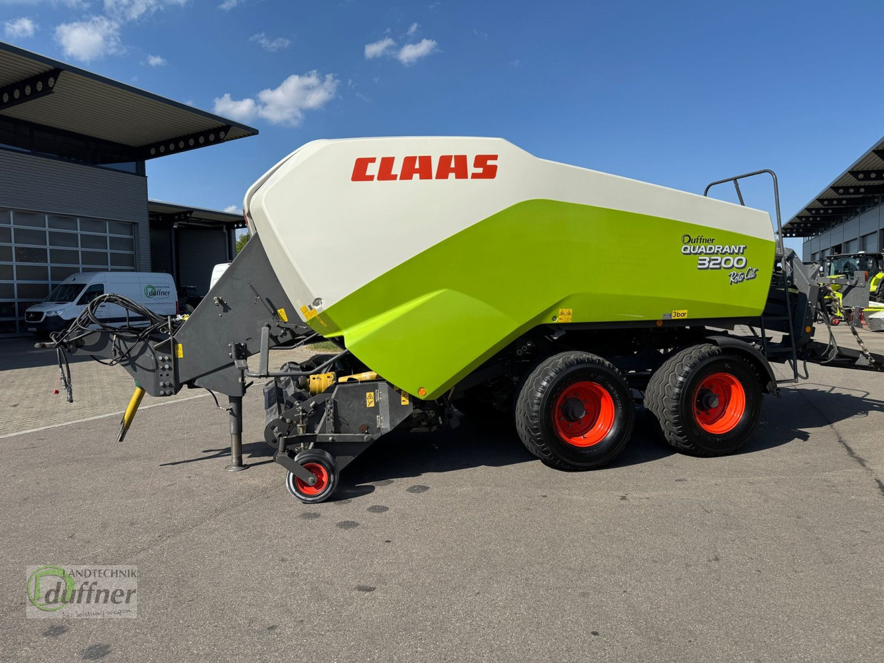 CLAAS Quadrant 3200 RC Tandem - 정사각 베일러 : 사진 1 CLAAS Quadrant 3200 RC Tandem - 정사각 베일러 : 사진 1