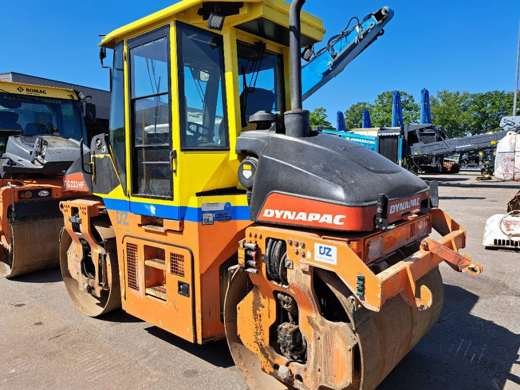 Dynapac CG233HF - 로드 롤러 : 사진 2 Dynapac CG233HF - 로드 롤러 : 사진 2