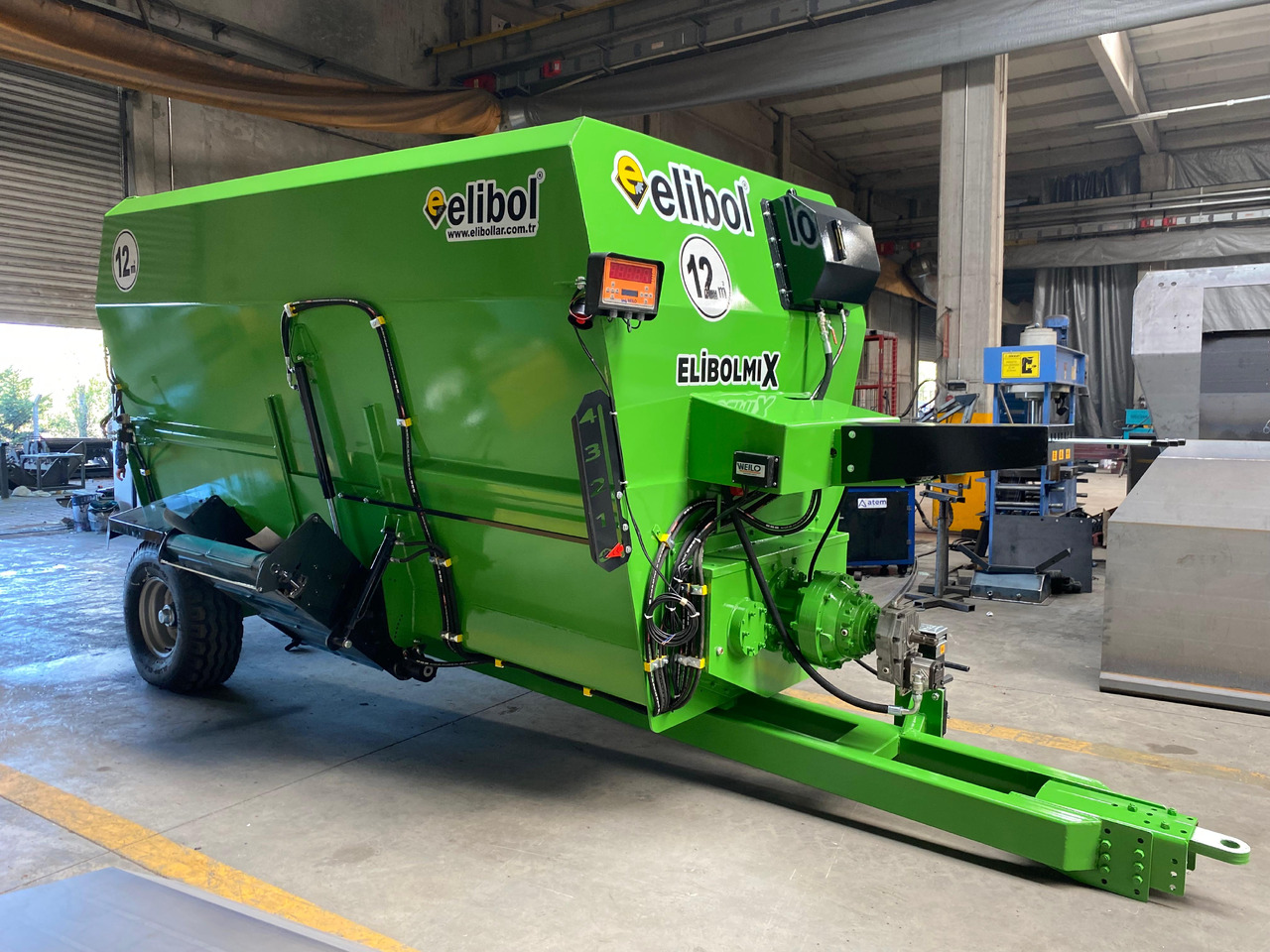 ELİBOL ELİBOLMIX 12M³ HORIZONTAL FEED MIXER - 목초 믹서 : 사진 4 ELİBOL ELİBOLMIX 12M³ HORIZONTAL FEED MIXER - 목초 믹서 : 사진 4