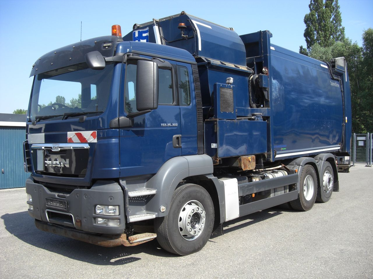 MAN 26360FNLL / SEITENLADER - 쓰레기차 : 사진 1 MAN 26360FNLL / SEITENLADER - 쓰레기차 : 사진 1