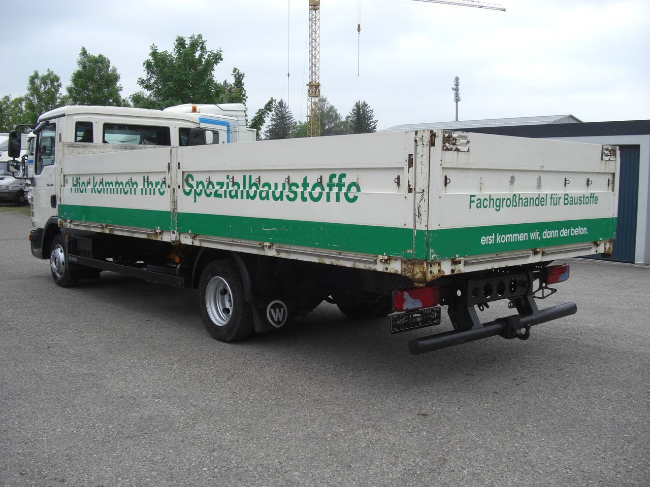 MAN 8180L Baustoffpritsche MAN 8180L Baustoffpritsche - 플랫베드 밴 : 사진 4 MAN 8180L Baustoffpritsche MAN 8180L Baustoffpritsche - 플랫베드 밴 : 사진 4