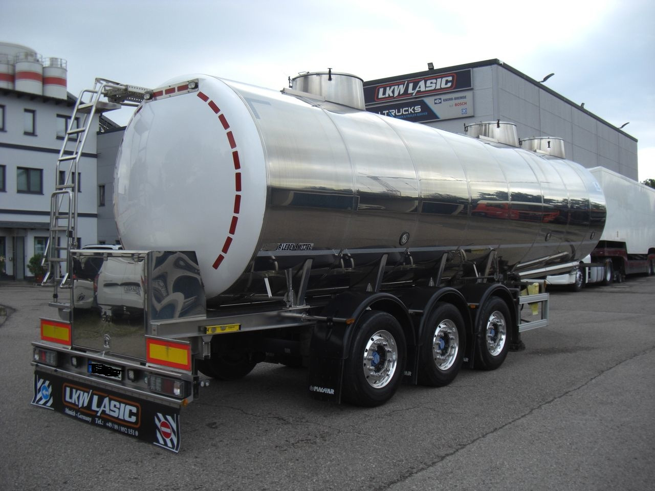 Magyar SRMAGD / BIERTANKER - 유조 세미 트레일러 : 사진 3 Magyar SRMAGD / BIERTANKER - 유조 세미 트레일러 : 사진 3
