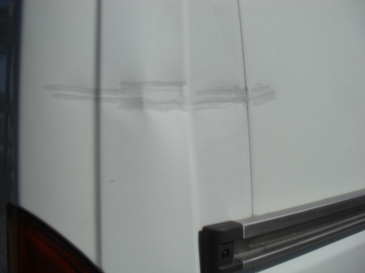 Peugeot BOXER 2,0 KURZ/NIEDRIG - 소형 밴 : 사진 5 Peugeot BOXER 2,0 KURZ/NIEDRIG - 소형 밴 : 사진 5