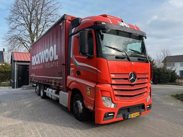 Mercedes-Benz Actros 2642 2x BDF mit Pritsche und Planebühne - 컨테이너 운반 장치/ 스와프 보디 트럭 : 사진 2 Mercedes-Benz Actros 2642 2x BDF mit Pritsche und Planebühne - 컨테이너 운반 장치/ 스와프 보디 트럭 : 사진 2