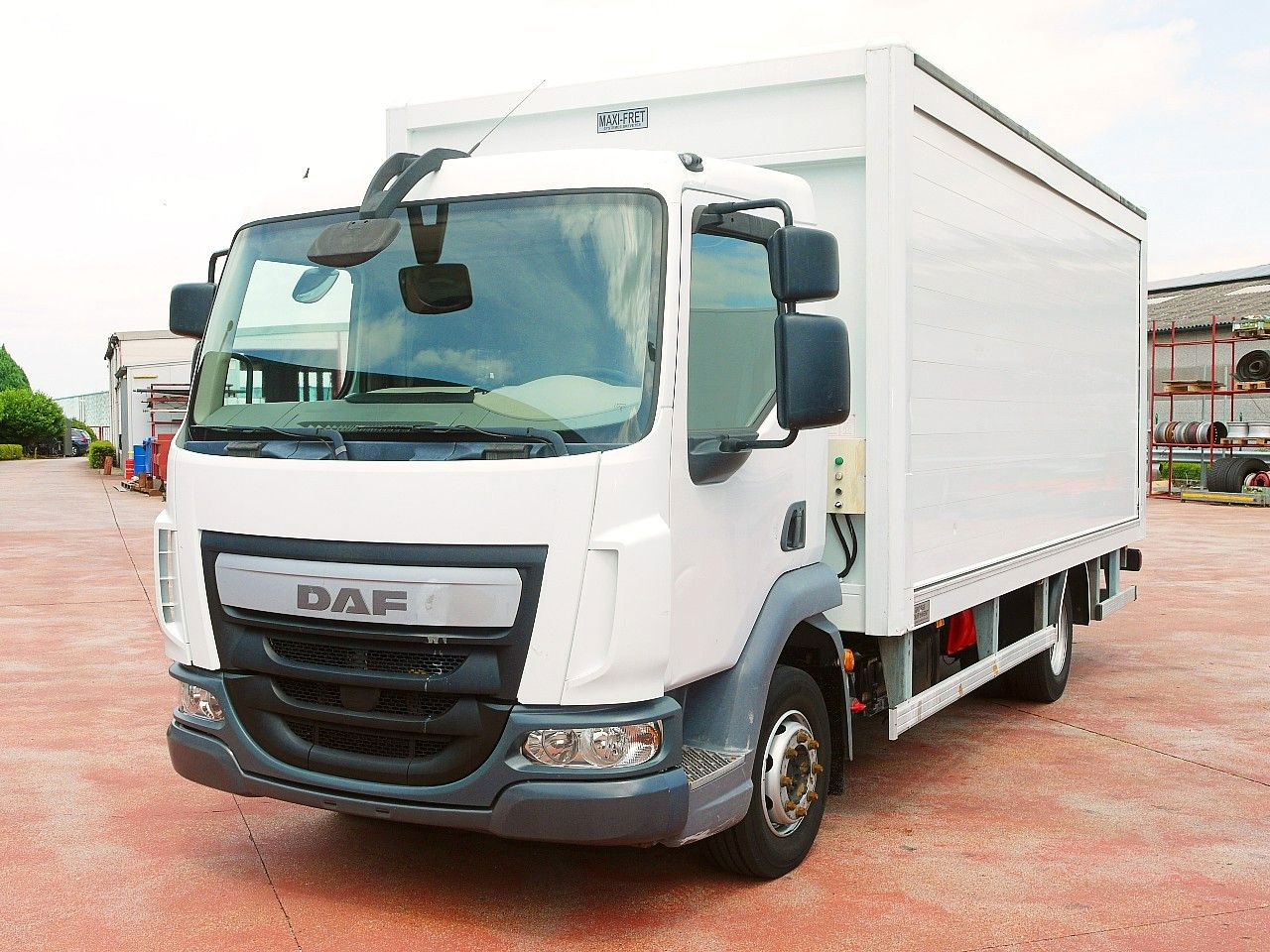 DAF LF 180 12 GETRANKENWAGEN LBW LUFT - 음료 트럭 : 사진 5 DAF LF 180 12 GETRANKENWAGEN LBW LUFT - 음료 트럭 : 사진 5
