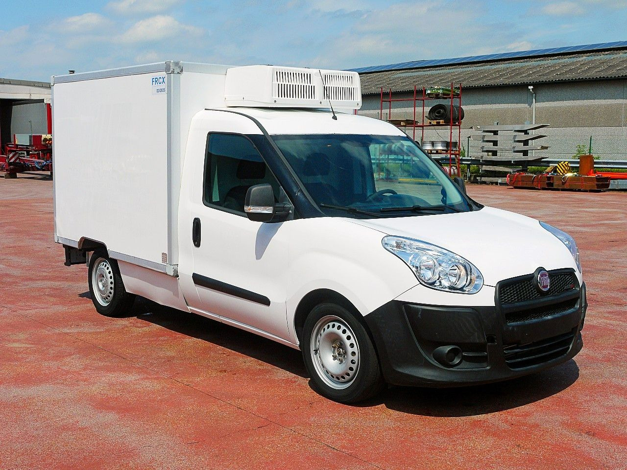 Fiat DOBLO 1.6 KUHKOFFER RELEC FROID TR22 -20C - 냉동 밴 : 사진 2 Fiat DOBLO 1.6 KUHKOFFER RELEC FROID TR22 -20C - 냉동 밴 : 사진 2