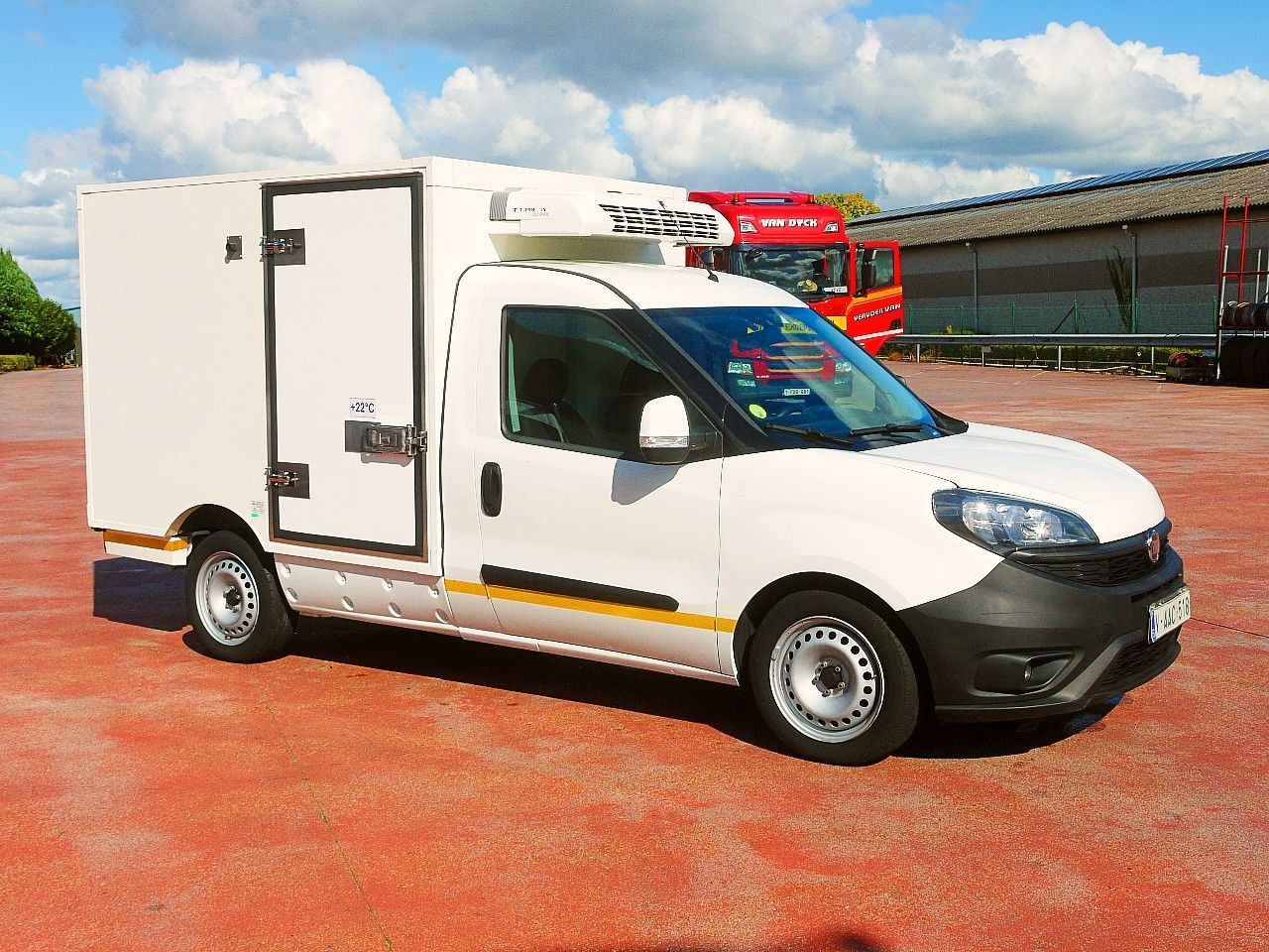 Fiat DOBLO 1.6 KUHLKOFFER THERMOKING MT A/C - 냉동 밴 : 사진 2 Fiat DOBLO 1.6 KUHLKOFFER THERMOKING MT A/C - 냉동 밴 : 사진 2