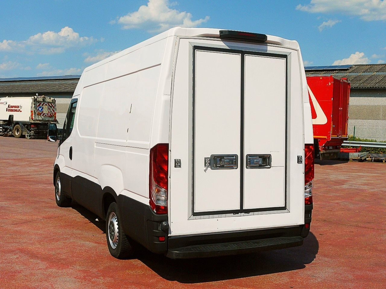 냉동 밴 Iveco 35S13 DAILY KUHLKASTENWAGEN THERMOKING V300 MULT : 사진 7 냉동 밴 Iveco 35S13 DAILY KUHLKASTENWAGEN THERMOKING V300 MULT : 사진 7