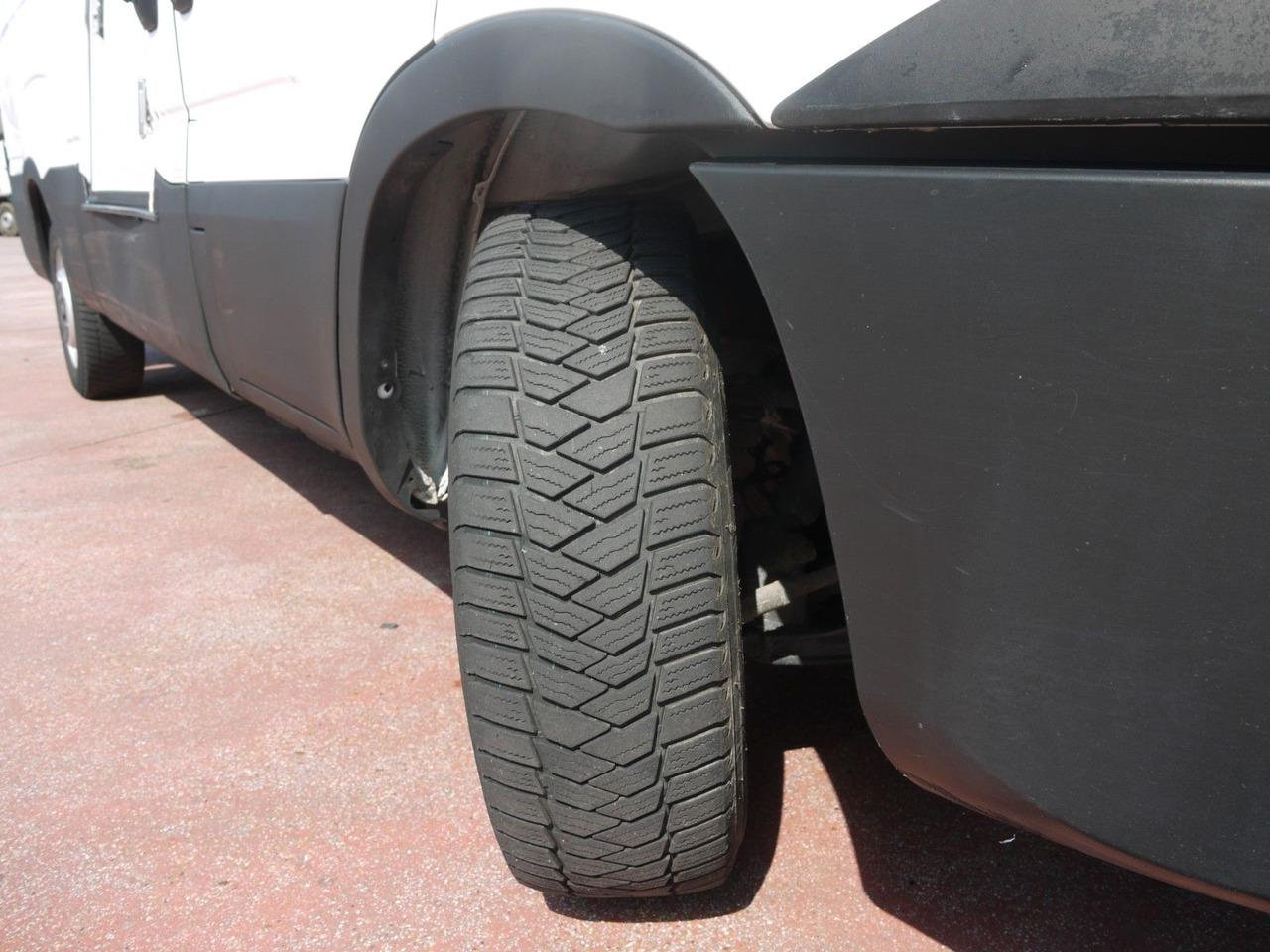 냉동 밴 Iveco 35S13 DAILY KUHLKASTENWAGEN THERMOKING V300 MULT : 사진 18 냉동 밴 Iveco 35S13 DAILY KUHLKASTENWAGEN THERMOKING V300 MULT : 사진 18