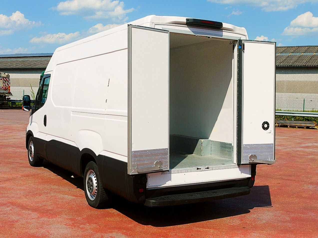 냉동 밴 Iveco 35S13 DAILY KUHLKASTENWAGEN THERMOKING V300 MULT : 사진 8 냉동 밴 Iveco 35S13 DAILY KUHLKASTENWAGEN THERMOKING V300 MULT : 사진 8