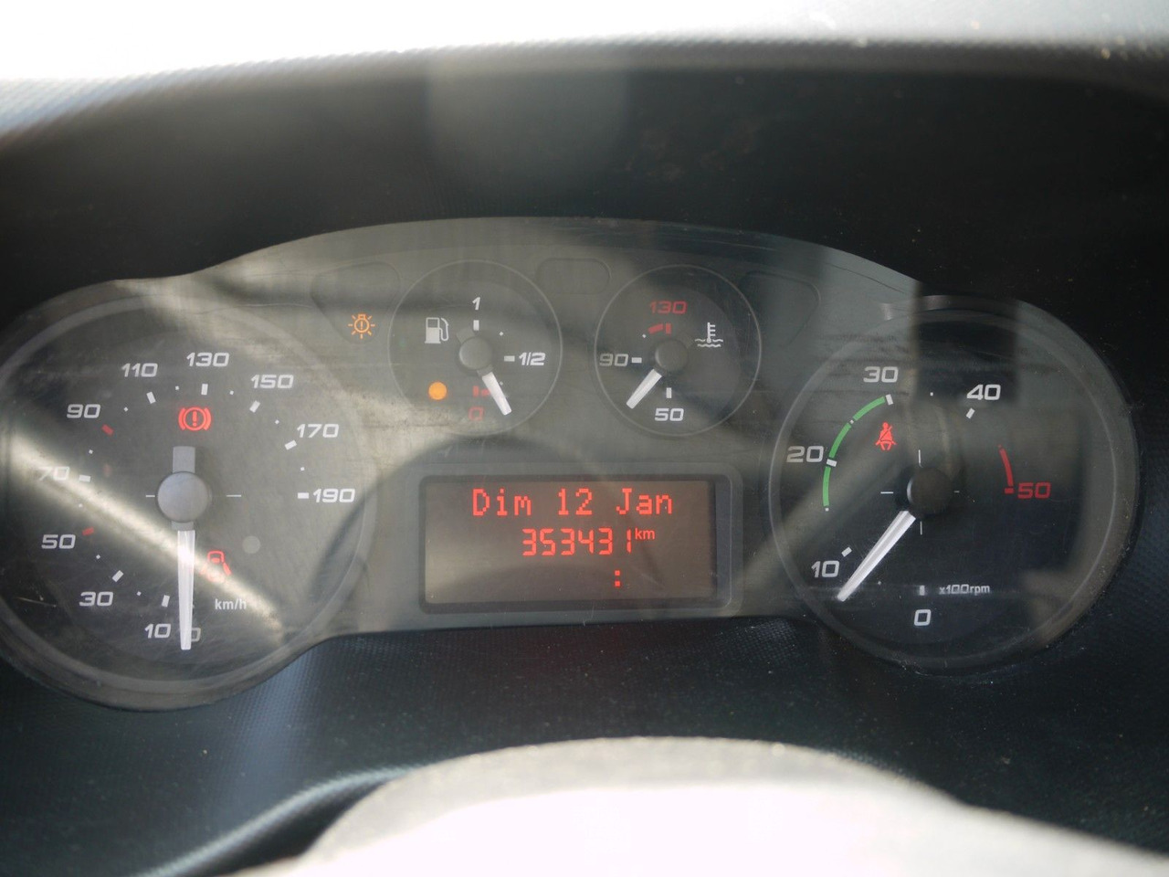 냉동 밴 Iveco 35S13 DAILY KUHLKASTENWAGEN THERMOKING V300 MULT : 사진 14 냉동 밴 Iveco 35S13 DAILY KUHLKASTENWAGEN THERMOKING V300 MULT : 사진 14